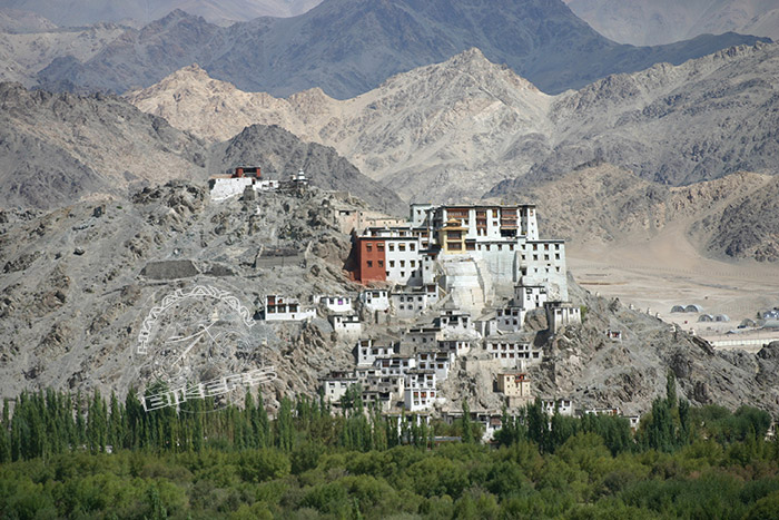 monasteries road Himalayan Bikers